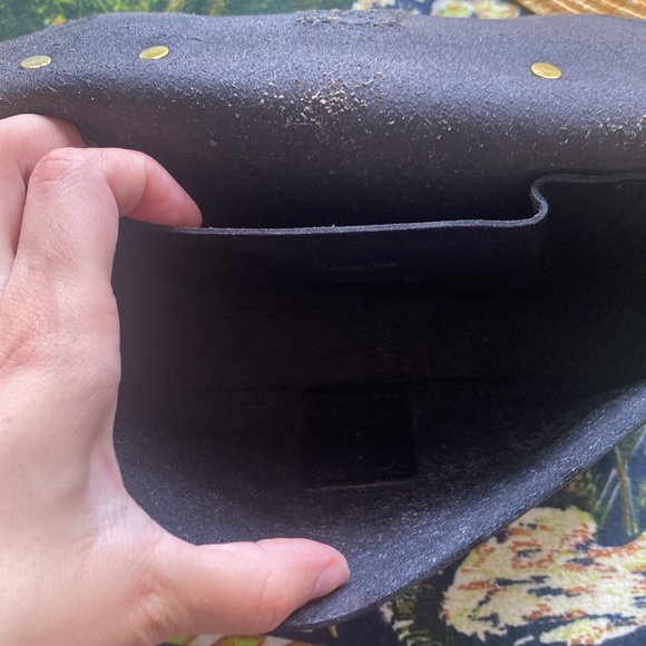 Madewell: Small Leather Crossbody Purse - Picture 3 of 5